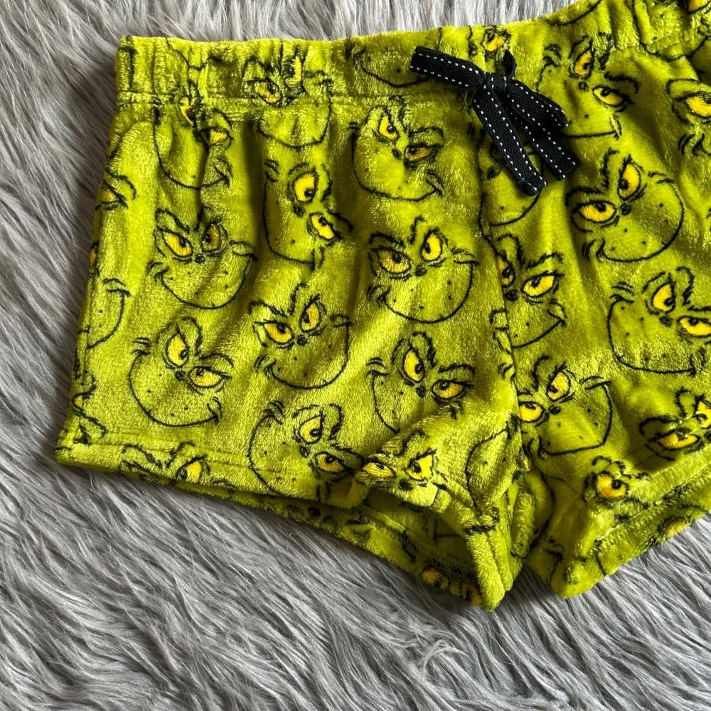 The Grinch Dr.Seuss Fleece Pajama Shorts Womens Size Medium (8-10) Green Pajamas